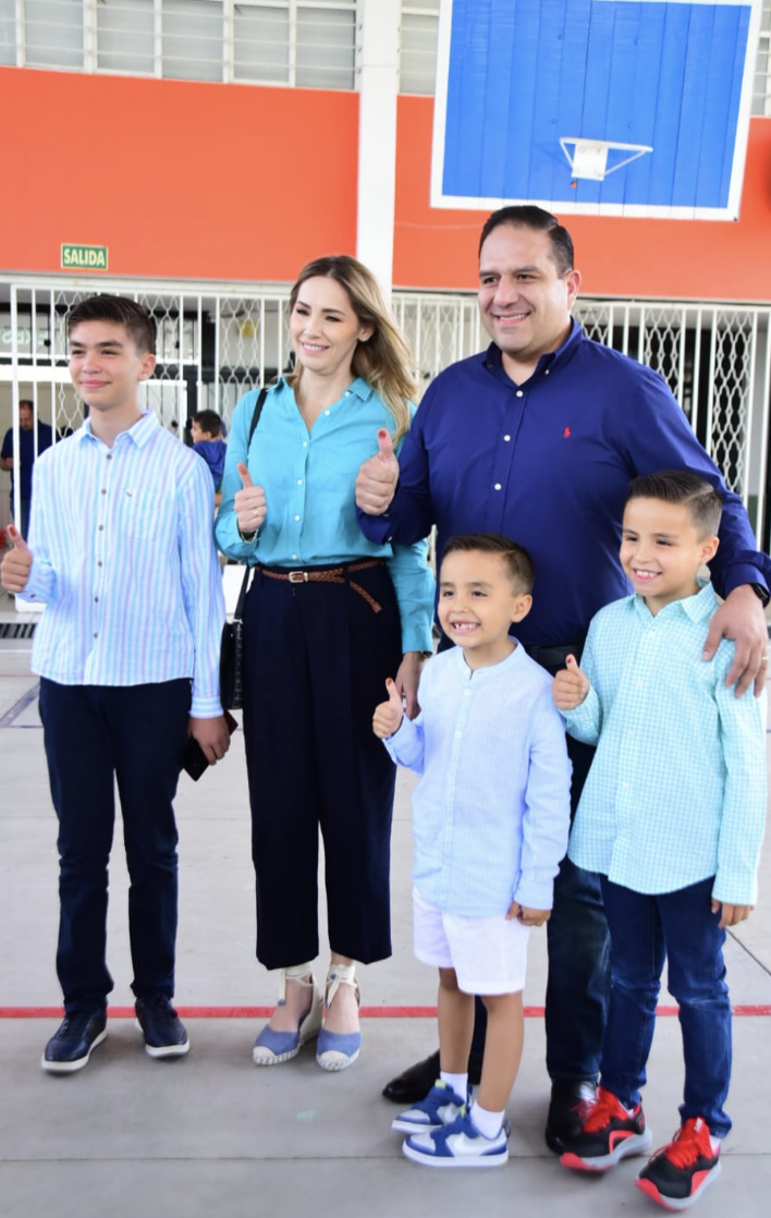 ACUDIÓ EL PRESIDENTE MUNICIPAL DE AGUASCALIENTES A EMITIR SU VOTO